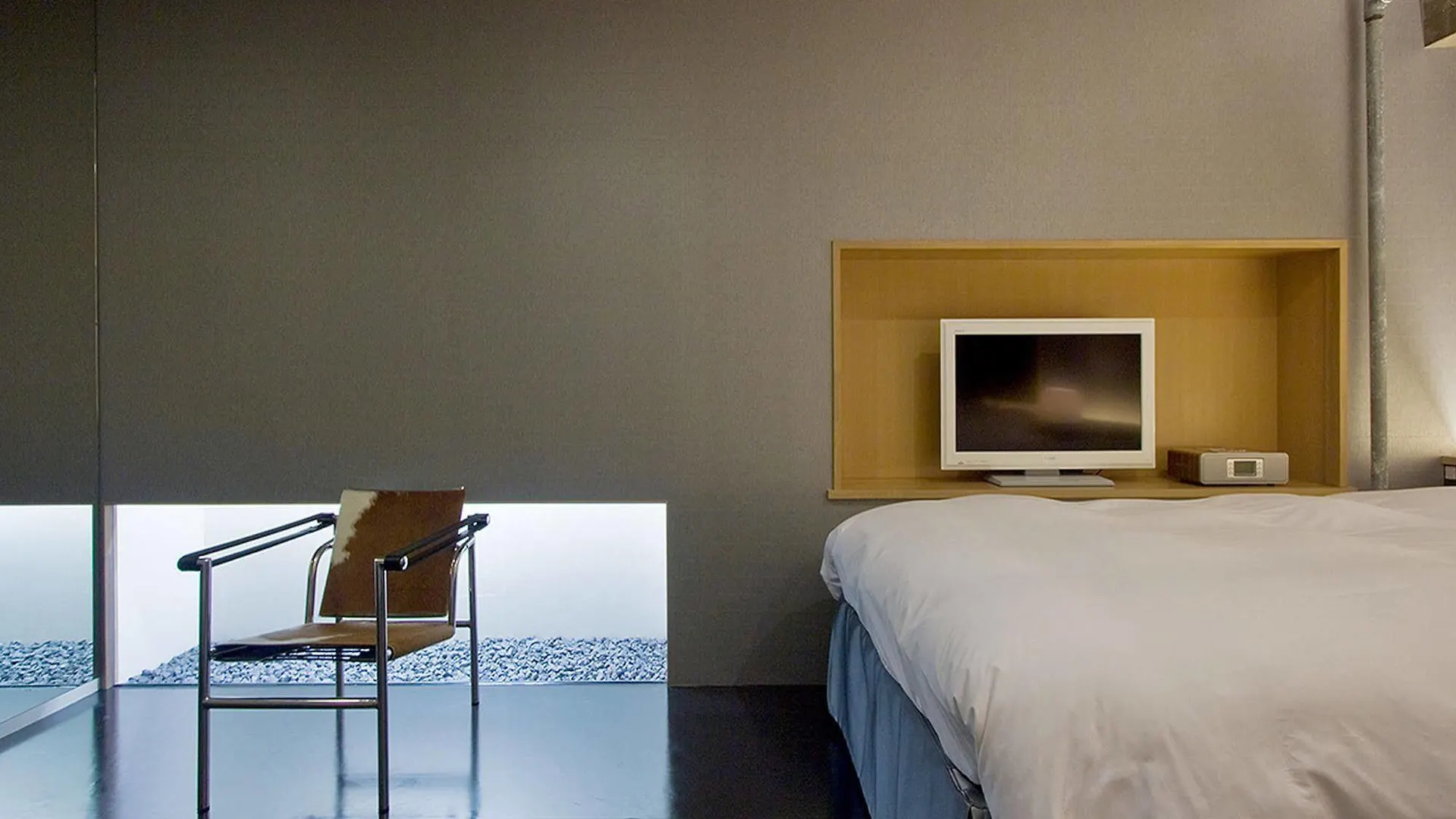 Shinjuku City Hotel N.U.T.S Tokyo 2*,  Japan