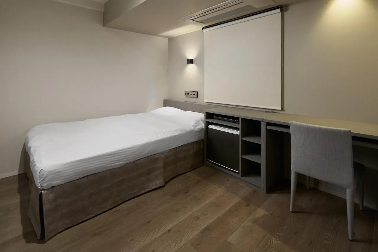 Shinjuku City Hotel N.U.T.S Tokyo 2*,  Japan
