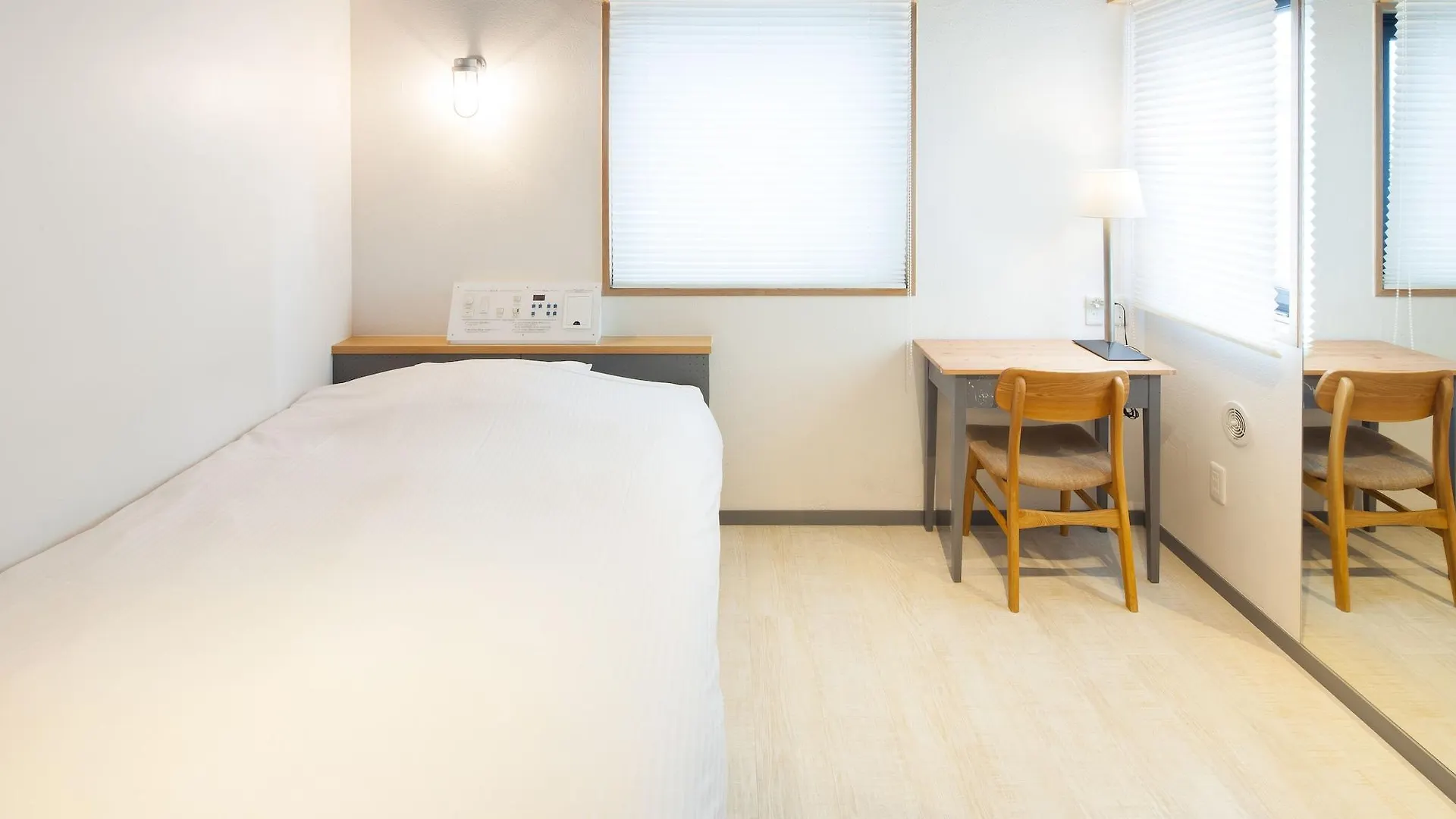 Shinjuku City Hotel N.U.T.S Tokyo 2*,  Japan