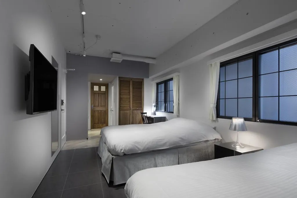 Shinjuku City Hotel N.U.T.S Tokyo 2*,