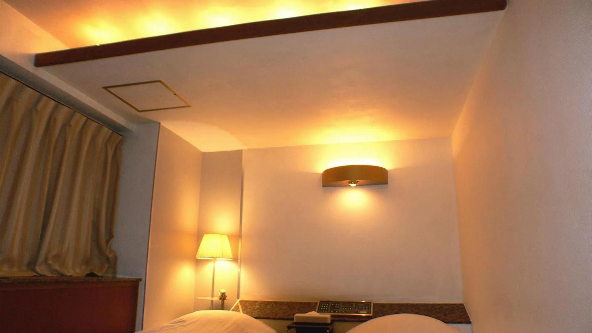 Shinjuku City Hotel N.U.T.S Tokyo 2*,
